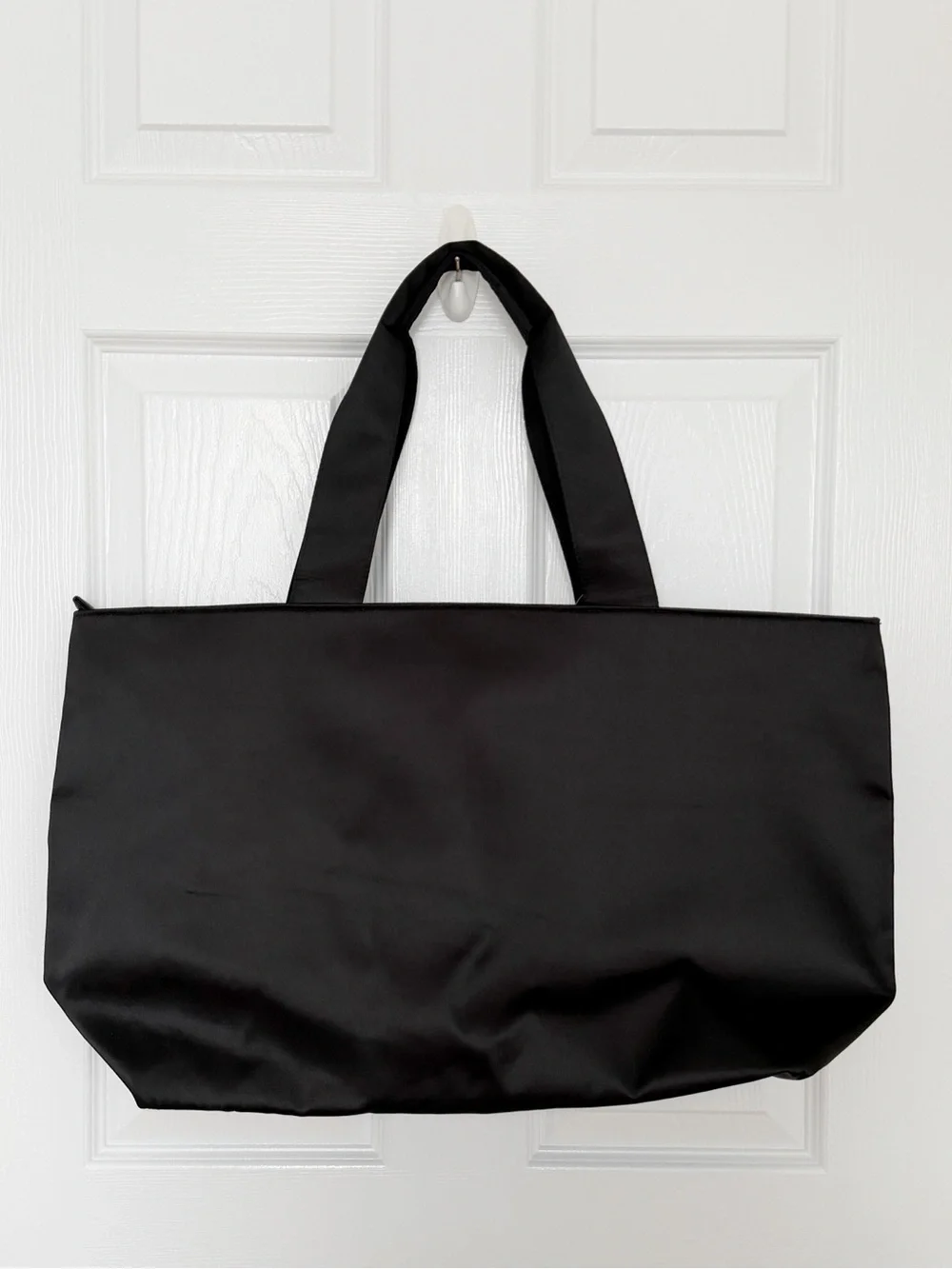 Victoria’s Secret Shine Zipper Tote Bag Holiday 2024 Bling Diamante Graphic NWT - Picture 5 of 6